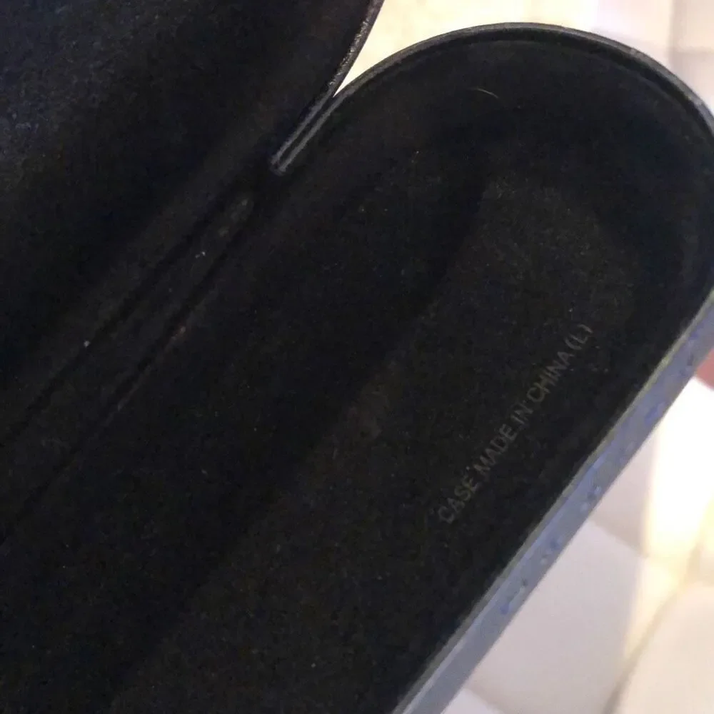 Oakley hard sunglass case. Black